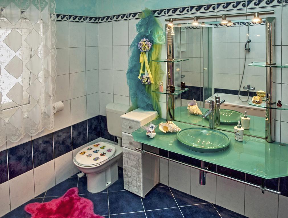 Villa Ria Dugi Rat Buitenkant foto