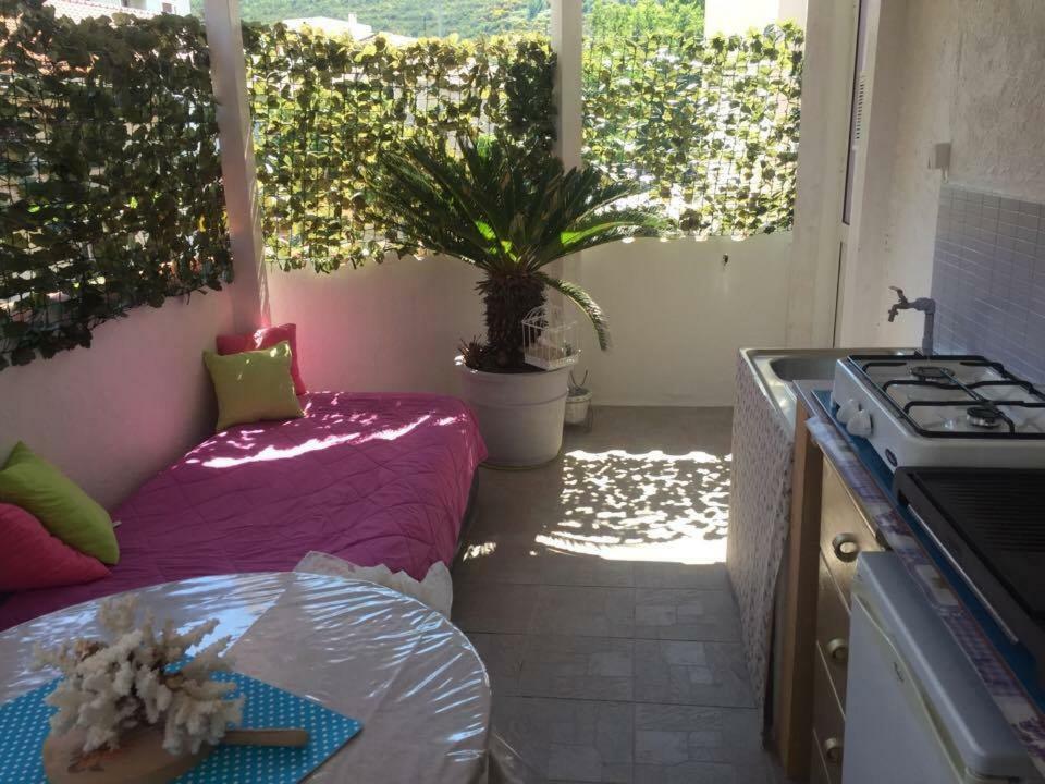 Villa Ria Dugi Rat Buitenkant foto